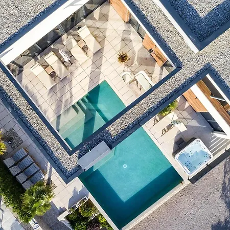 First Eternity Villa Linardici