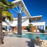 Villa First Eternity Linardići